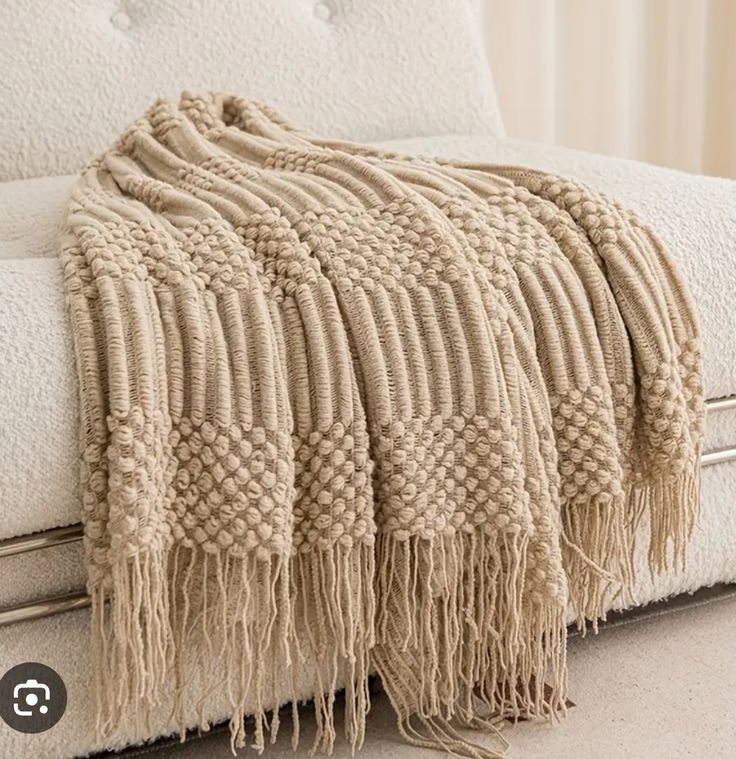 Knitted Throw Blanket